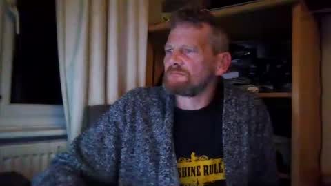 Snapshot of ttb2769 chatting on 02.05.25 ttb2769 online show from 02.05.25