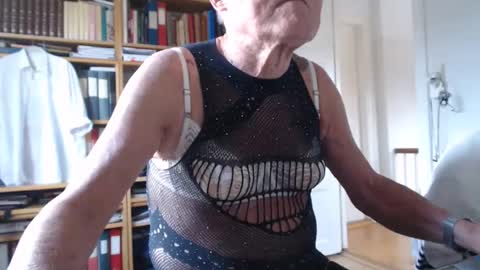 FINN but call me NANNA online show from 12.04.24