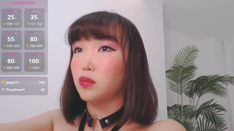 Snapshot of tumilio chatting on 02.20.25 TumiLio online show from 02.20.25