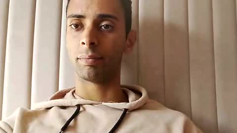 Snapshot of tunisiensexyguy chatting on 12.05.24 TunisienSexyGuy online show from 12.05.24