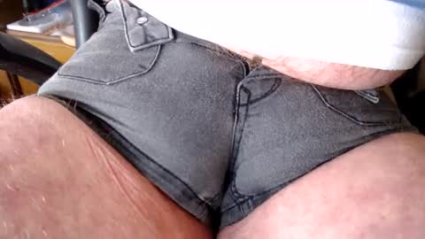 Snapshot of turnhoeschen chatting on 03.21.26 Turnhose online show from 03.21.26