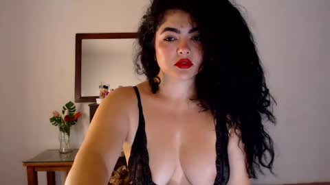 Snapshot of tuti_sex chatting on 05.29.26 tuti online show from 05.29.26