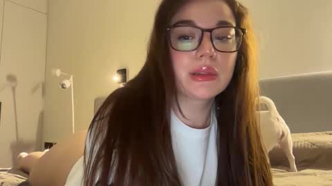 Snapshot of tutti_frutti_ chatting on 03.08.26 Ariana online show from 03.08.26