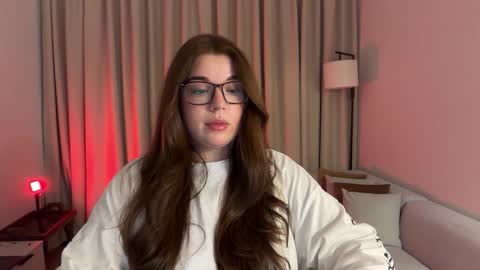 Snapshot of tutti_frutti_ chatting on 03.11.26 Ariana online show from 03.11.26