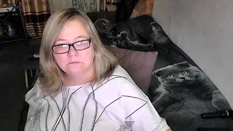 Lana online show from 10.25.25