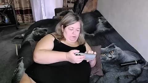 Lana online show from 10.28.25