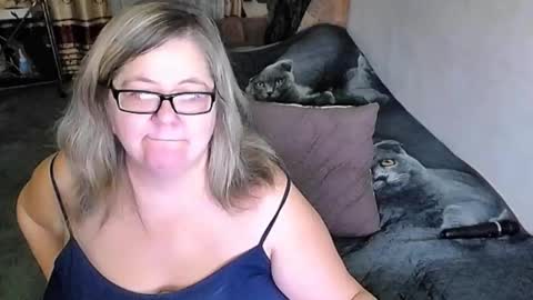 Lana online show from 11.16.25