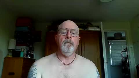 Snapshot of twatcockandballs chatting on 05.26.26 twatcockandballs online show from 05.26.26