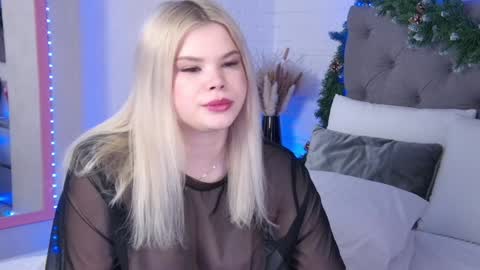 Hallie online show from 01.08.25