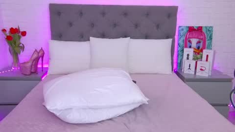 Hallie online show from 03.08.25