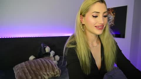 MayCarrey online show from 12.24.24