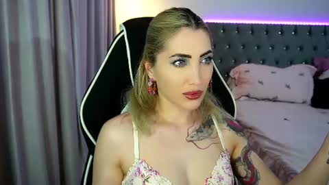 Snapshot of tweety_twist chatting on 06.28.26 MayCarrey online show from 06.28.26