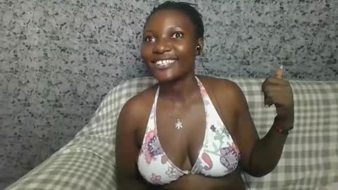 Snapshot of twerker_lyly chatting on 10.14.25 twerker_lyly online show from 10.14.25