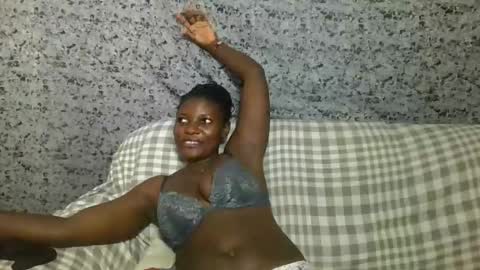 Snapshot of twerker_lyly chatting on 10.19.25 twerker_lyly online show from 10.19.25