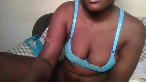 Snapshot of twerker_lyly chatting on 11.23.25 twerker_lyly online show from 11.23.25