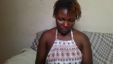 Snapshot of twerker_lyly chatting on 11.24.25 twerker_lyly online show from 11.24.25