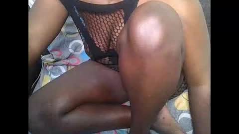 Snapshot of twerker_lyly chatting on 12.04.25 twerker_lyly online show from 12.04.25