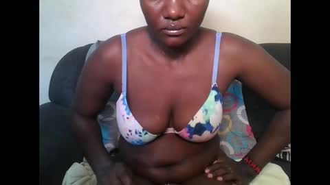 Snapshot of twerker_lyly chatting on 12.05.25 twerker_lyly online show from 12.05.25