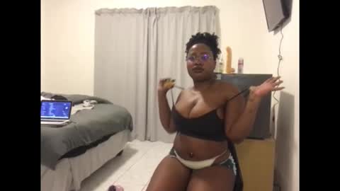 Twerking Temptress online show from 05.28.26