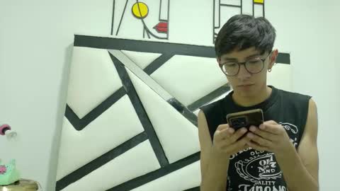twink_joss online show from 10.10.25