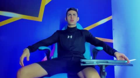 Snapshot of twink_scott19 chatting on 11.12.25 twink_scott19 online show from 11.12.25