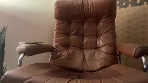 Snapshot of twinkie_lad117 chatting on 10.13.25 twinkie_lad117 online show from 10.13.25