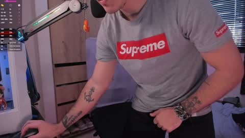 Snapshot of twinkpartyuncut chatting on 02.02.25 MASTER GERRY online show from 02.02.25