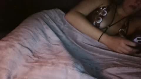 twizzler_twizzle online show from 11.06.25