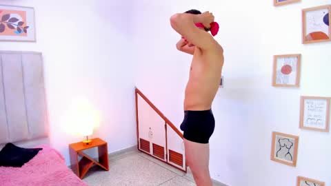 Sara LoenardNataly and Emilio online show from 04.18.26