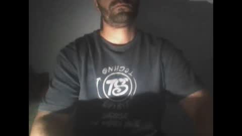 Snapshot of txiki92 chatting on 10.16.25 txiki92 online show from 10.16.25