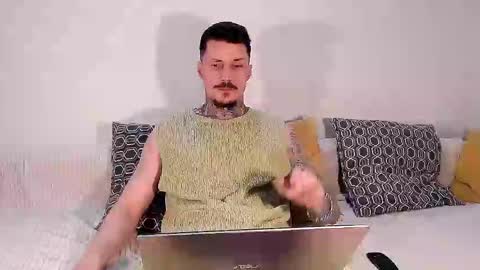 Snapshot of tyagodoll chatting on 03.09.25 tyagodoll online show from 03.09.25