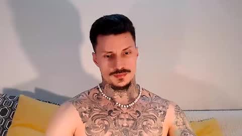 Snapshot of tyagodoll chatting on 03.11.25 tyagodoll online show from 03.11.25