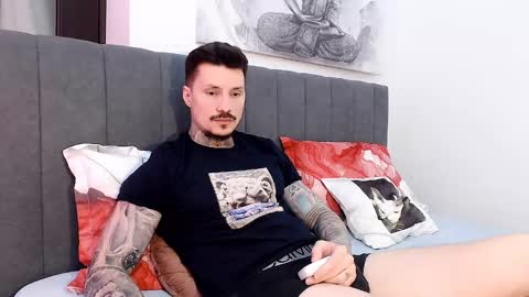 Snapshot of tyagodoll chatting on 10.07.25 tyagodoll online show from 10.07.25