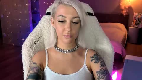 Miley online show from 11.08.25