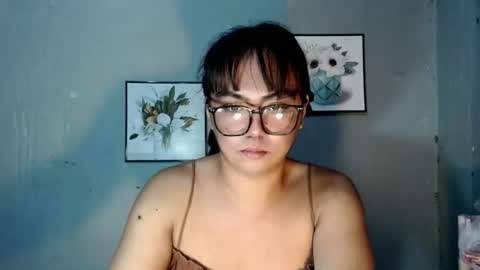 Snapshot of tyla_23 chatting on 05.23.26 Tyla online show from 05.23.26