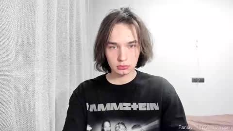 Snapshot of tyler__johnson chatting on 02.11.25 Tyler  johnson online show from 02.11.25