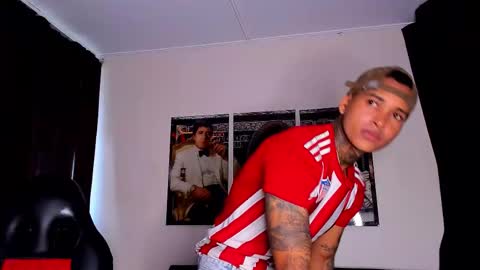 tyler_bell_ online show from 03.10.26