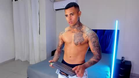 tyler_bell_ online show from 04.09.26