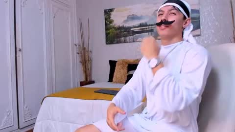 Snapshot of tyler_durtenn chatting on 10.28.25 Tyler online show from 10.28.25