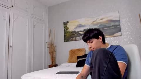 Snapshot of tyler_durtenn chatting on 11.07.25 Tyler online show from 11.07.25