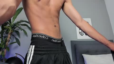 Tyler Fox online show from 04.23.26