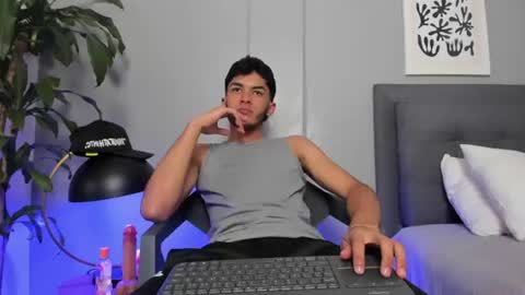 Snapshot of tyler_fox_ chatting on 06.29.26 Tyler Fox online show from 06.29.26