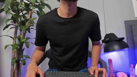 Snapshot of tyler_fox_ chatting on 07.16.26 Tyler Fox online show from 07.16.26