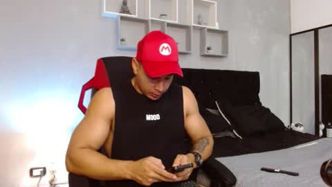 tyler_hank1 online show from 11.02.25