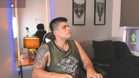 Snapshot of tyler_muscle chatting on 12.04.24 David online show from 12.04.24