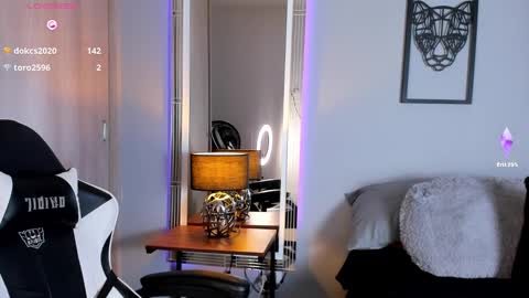 Snapshot of tyler_muscle chatting on 01.09.25 David online show from 01.09.25