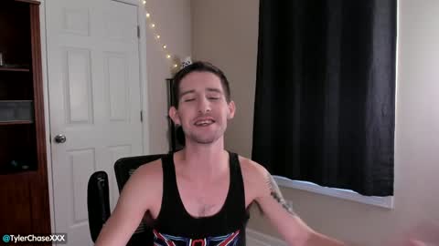Snapshot of tylerchasexxx chatting on 12.04.24 Tyler Chase online show from 12.04.24