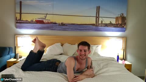 Snapshot of tylerchasexxx chatting on 12.27.24 Tyler Chase online show from 12.27.24