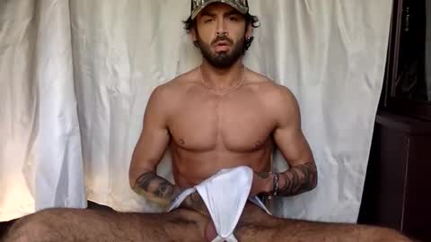 tylerjamesxxx_ online show from 04.21.26