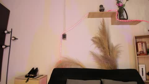 tylla__ online show from 04.09.26